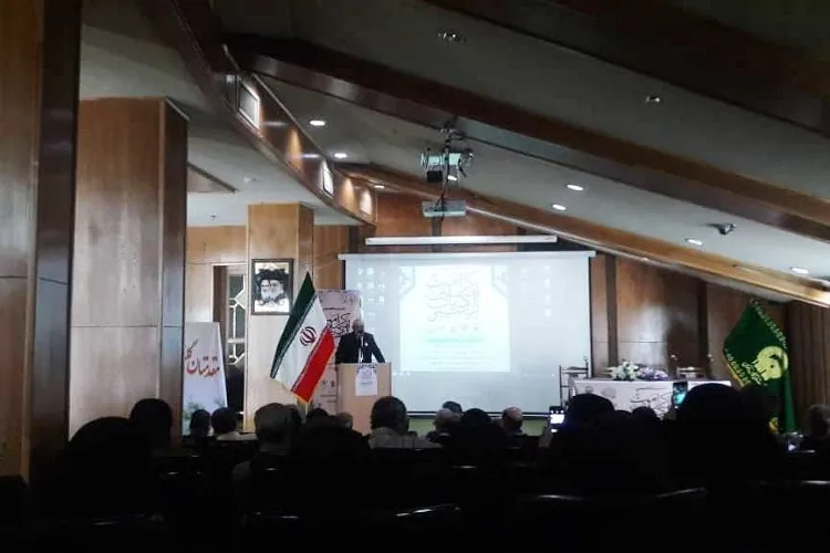 نشست تخصصی «كرامت انسانی در ادیان ابراهیمی» در شیراز برگزار شد