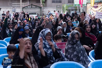 تجمع اعتراضی در کرج در پی اهانت به ساحت قرآن کریم