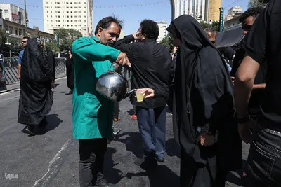 حرکت دسته های عزاداری به سمت حرم مطهر رضوی