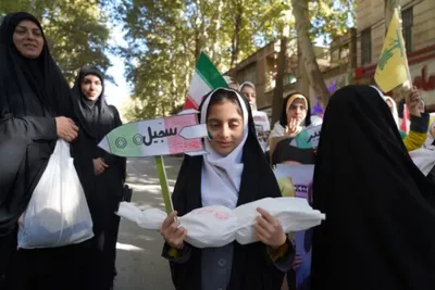 راهپیمایی یوم‌الله ۱۳ آبان در خرم‌آباد