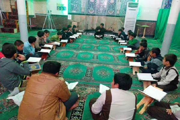 برگزاری کلاس تجوید و اعتقادات در مجمع قرآنی ام‌ابیها