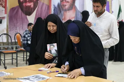 شور انتخابات در گلستان شهدای اصفهان