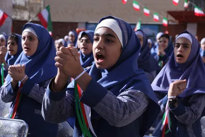 آیین نواختن زنگ انقلاب اسلامی در شیراز