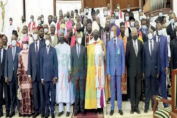 Kamerun müsəlmanları və xristianları sülh üçün birgə dua edib