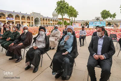 با کریمان کارها دشوار نیست