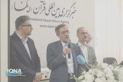 حضور علی منتظری رئیس جهاددانشگاهی به مناسبت روز خبرنگار در تحریریه ایکنا