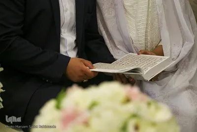 مراسم عقد ازدواج جمعی از جوانان در آستان شاهچراغ به‌ مناسبت عید غدیر