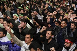 دیدار دانش‌آموزان و دانشجویان با رهبر انقلاب