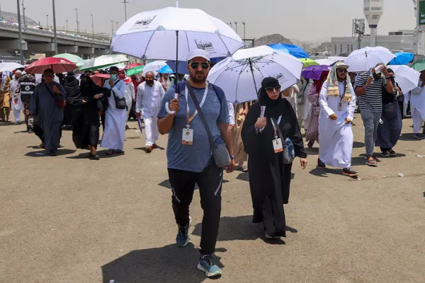 Cool Roads, Shaded Tents, and Smart Fog: Engineering behind Hajj Heat Defense