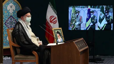 حضرت آیت‌الله خامنه‌ای، فرمانده معظم کل قوا 
