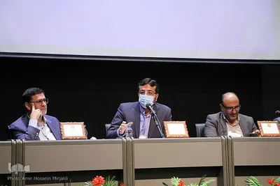 نشست خبری مدیران مرتبط با طرح نهضت ملی مسکن در استان یزد