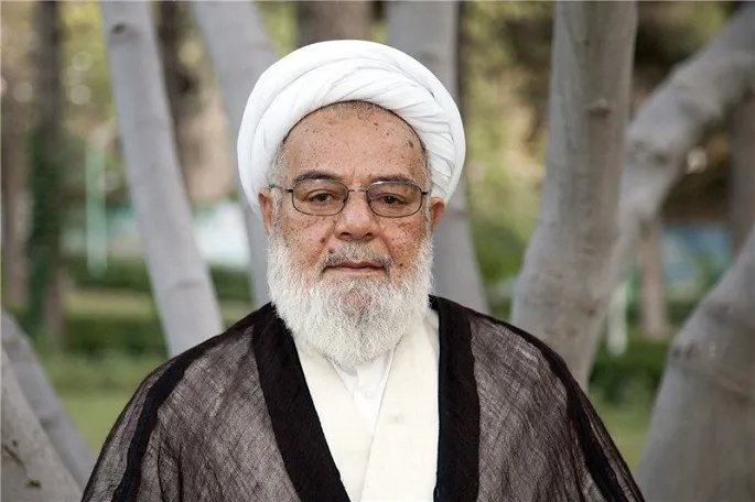 نگاهی به زندگینامه آیت‌الله ممدوحی