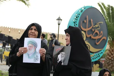 آیین وداع و تشییع پیکر مطهر ٨ شهید جنگ رمضان در شیراز