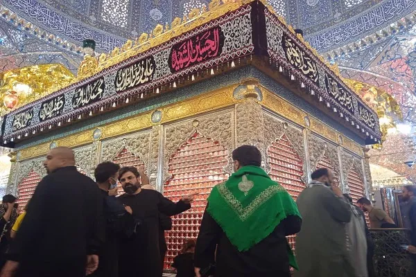 عکس | حال و هوای زائران اربعین در کاظمین و سامراء