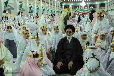 جشن تکلیف «دختران تبریزی»‎