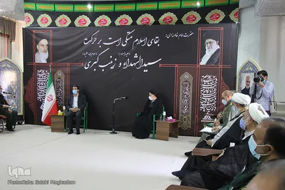 دیدار نماینده ولی فقیه در خراسان جنوبی با جمعی از مدیران ارشد استان و دست اندکاران هفته دفاع مقدس