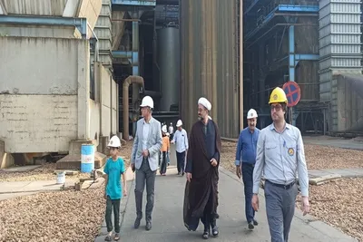 بازدید خانوادگی کارکنان نهاد ریاست جمهوری از نیروگاه شهید سلیمی نکا در قالب اردوی راهیان پیشرفت