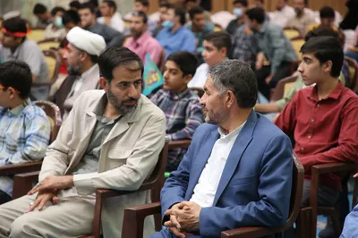 آئین تجلیل از دانش آموزان و فرهنگیان برگزیده مسابقات قرآن عترت و نماز