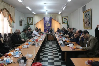 نشست صمیمی پیشکسوتان و قرآنیان در اراک