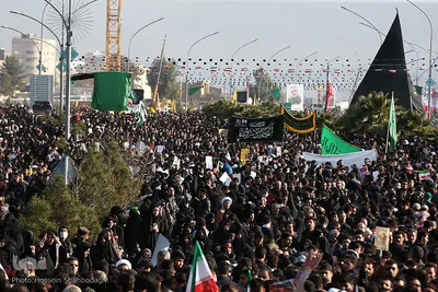 مراسم تشییع پیکر پاک شهید سپهبد قاسم سلیمانی در جوار کریمه اهل بیت(ع)