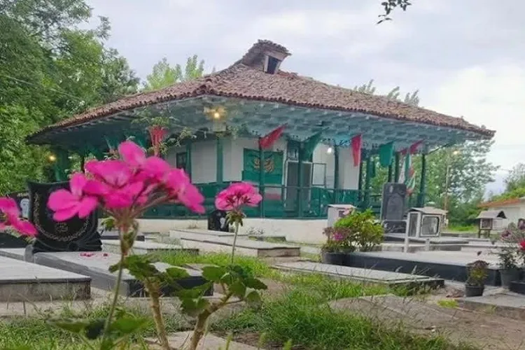 بقعه «آقا سید حسین گرجه پشت» در فهرست آثار ملی ثبت شد