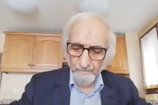 فردوسی خرد را صادر نخستین می‌داند