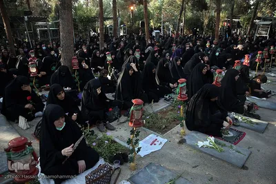 مراسم عزاداری روز هفتم محرم در قطعه 40 (سرداران بی پلاک) بهشت زهرای تهران