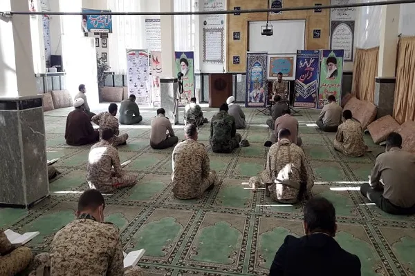 محفل قرآنی در پایگاه هوانیروز تبریز برگزار شد