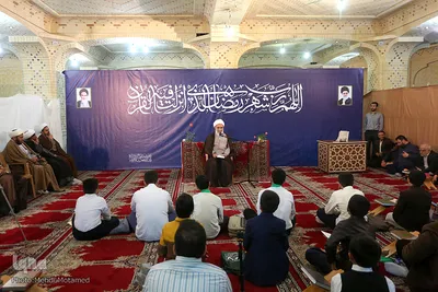 دیدار جمعی از فعالان قرآنی قزوین با نماینده ولی فقیه در استان
