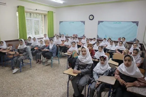مانور بازگشایی مدارس در اردبیل برگزار شد

 