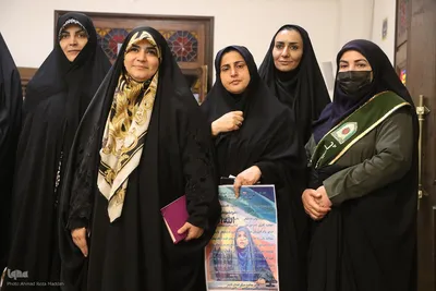 اجتماع بانوان «میثاق انقلابی» در حرم شاهچراغ (ع)