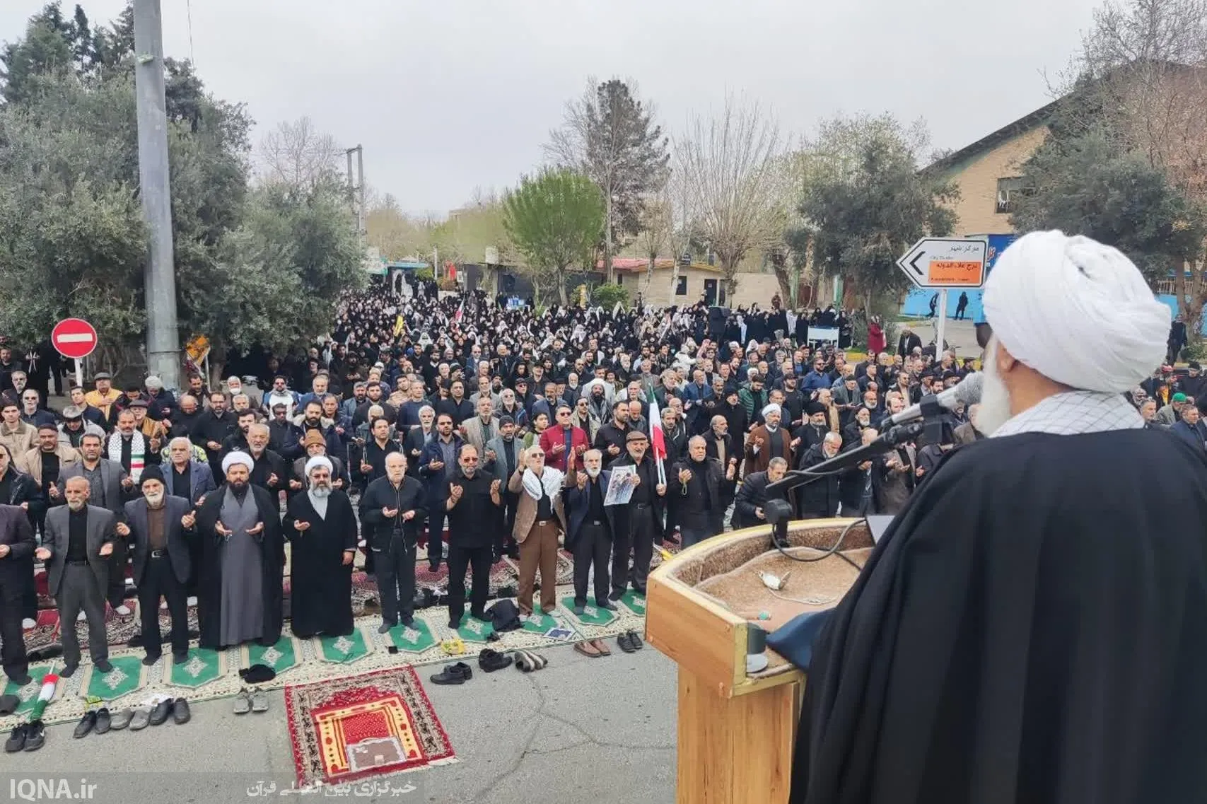 جمعه آخر ماه رمضان؛ طنین وحدت در ورامین و افشای توطئه‌های استکبار