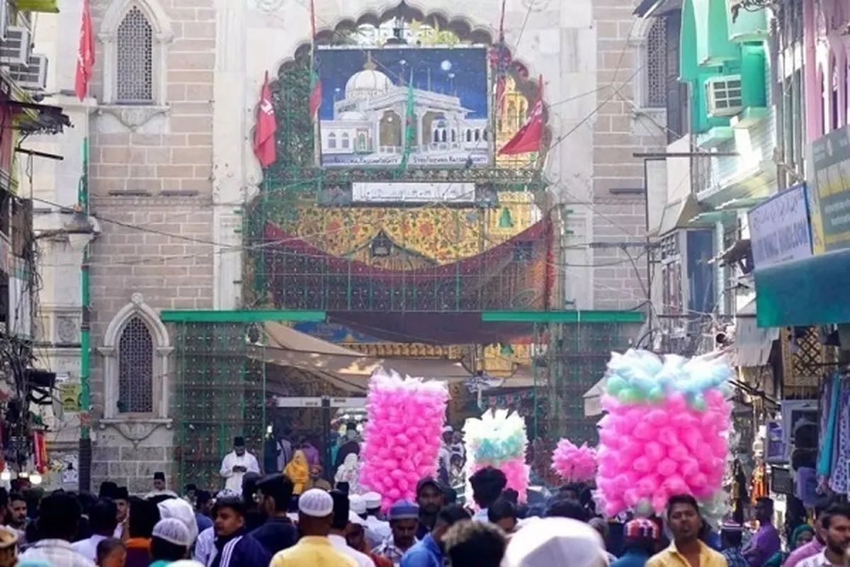 चरमपंथी हिंदुओं का इरादा ख्वाजा मोइनुद्दीन चिश्ती की मज़ार को मंदिर में बदलने का