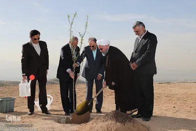 کاشت نهال توسط رییس جمهور به مناسبت گرامیداشت روز درختکاری	
