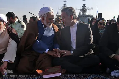 محفل انس با قرآن کاروان قرآنی انقلاب بر عرشه ناو شکن سهند نیروی دریایی ارتش