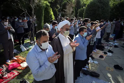 نماز با شکوه عید سعید فطر در مسجد دانشگاه تهران