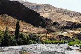 اُوان، دریاچه ای پر پیچ و خم