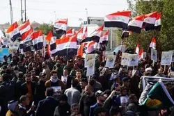 د شهید سردار سلیماني د څلویښتۍ په مراسمو کښې د نجف د خلکو پراخه مظاهرې