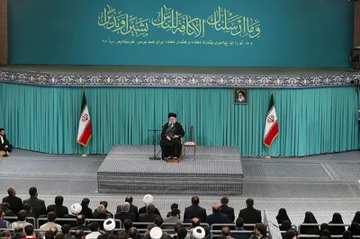 دیدار هزاران نفر از اقشار مختلف مردم به مناسبت عید مبعث با رهبر معظم انقلاب