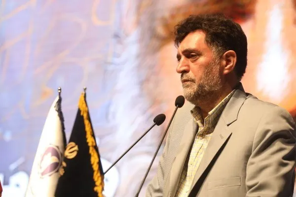 استاد نجابتی هنر را در عرصه عمل و حکمت به نمایش گذاشته است