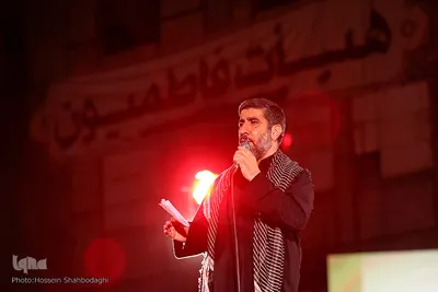 Trauerfeier am Vorabend zu Tasu´a  unter freiem Himmel  in Qom