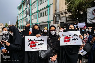Studenten verurteilen Terroranschlag auf Mädchenschule in Kabul