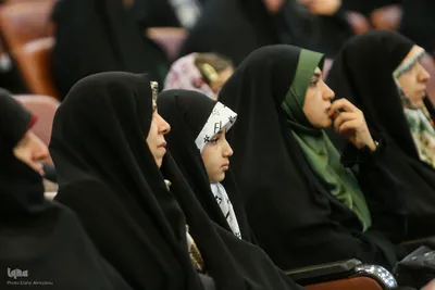 تجلیل از مادر دختران حافظ کل در مؤسسه مهد قرآن