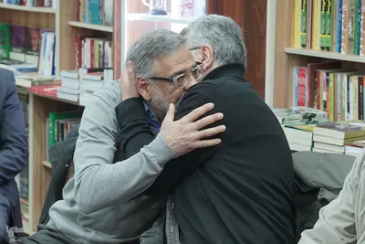 جشن انتشار «کتاب کمان» یادداشت‌های روزانه هدایت‌الله بهبودی