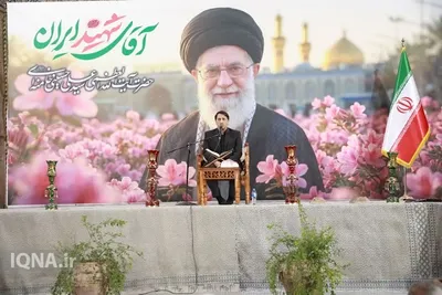 آئین بزرگداشت ولی‌امر مسلمین و مرجع شیعیان جهان حضرت آیت‌الله العظمی امام سیدعلی حسینی خامنه‌ای(ره) و شهدای خانواده رهبر معظم انقلاب در مسجد امام خمینی(ره) سمنان