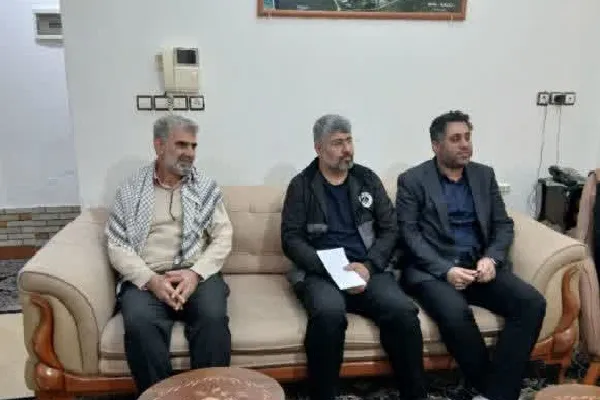 دیدار مسئولان شهرستان نور با جانباز سرافراز جنگ تحمیلی