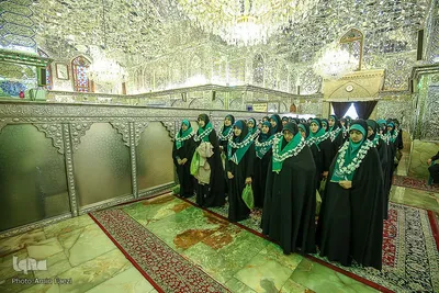 استقبال از حافظان قرآن و ادای احترام به شهدای حرم شاهچراغ(ع)‎‎