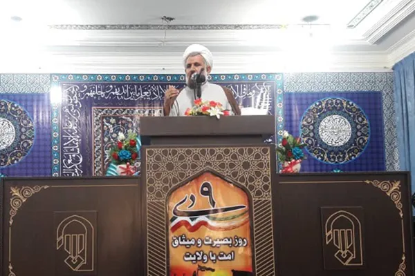 خاموشی فتنه‌ها با پیوند مردم و رهبری
