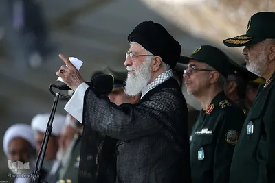 حضور رهبر انقلاب در مراسم دانش‌آموختگی دانشجویان دانشگاه امام حسین(ع)