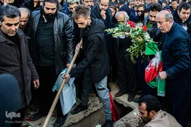 مراسم تشییع پیکرهای مطهر شهدای سقوط هواپیمای اوکراینی در همدان و اصفهان